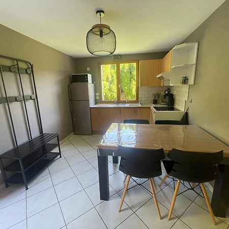 Appartement Entre Lac Et Montagnes 通内 外观 照片