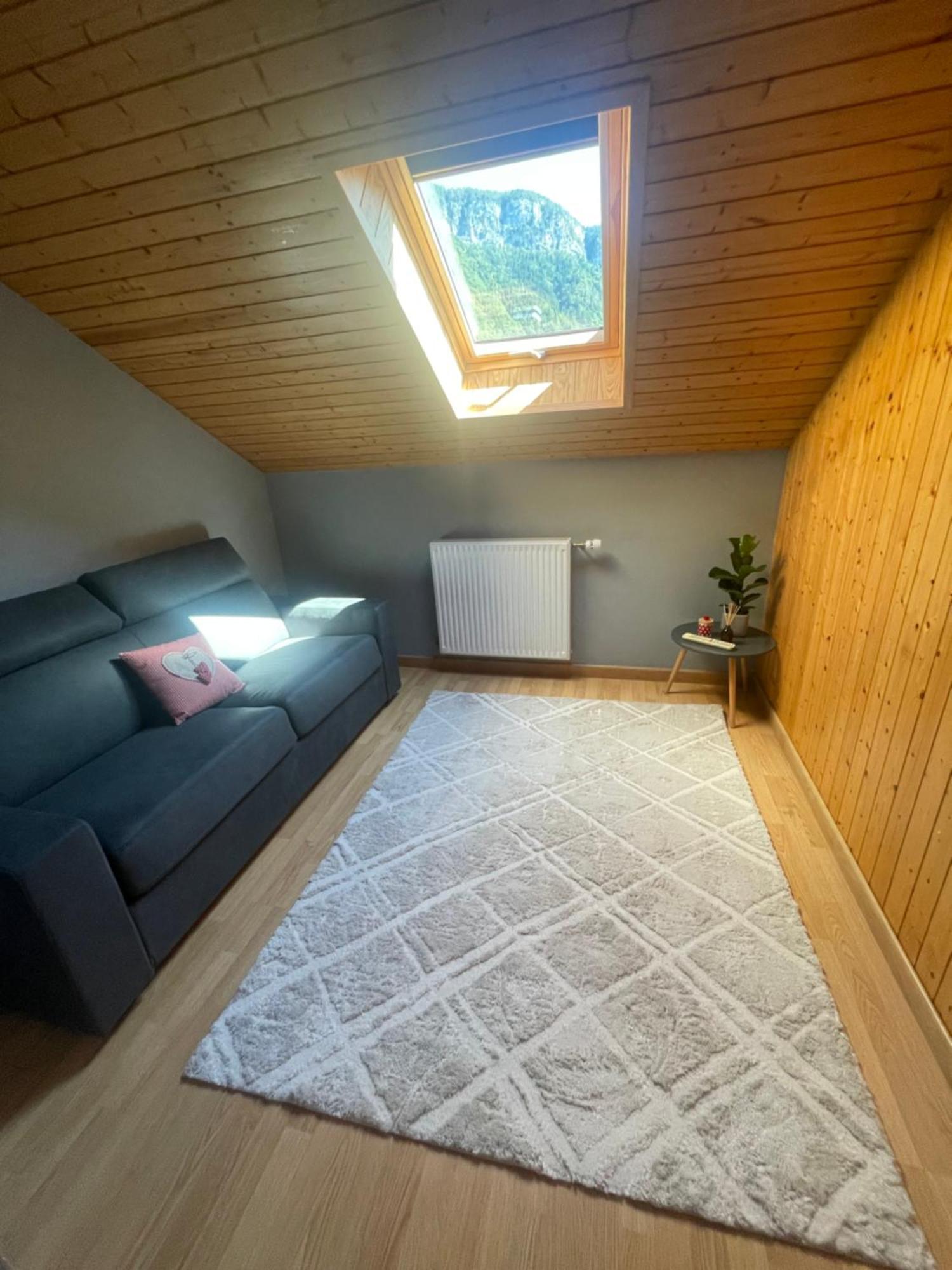 Appartement Entre Lac Et Montagnes 通内 外观 照片