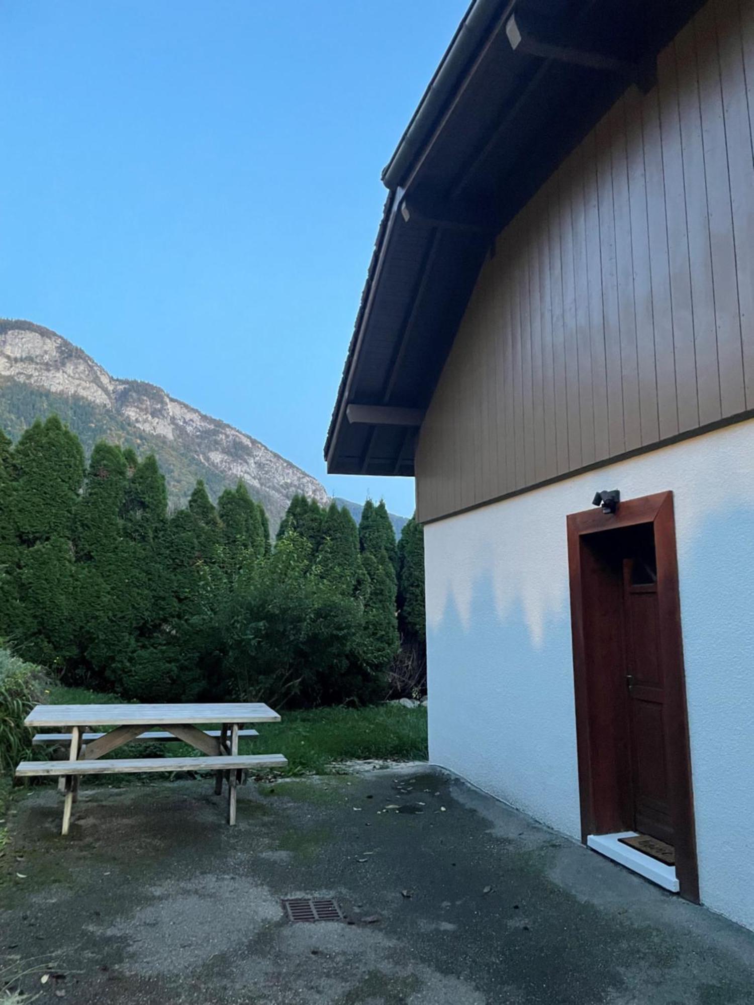 Appartement Entre Lac Et Montagnes 通内 外观 照片